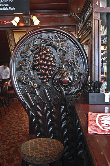 bunch of grapes carved screen2.jpg