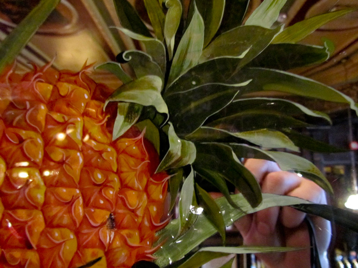Pineapple-detail2.jpg